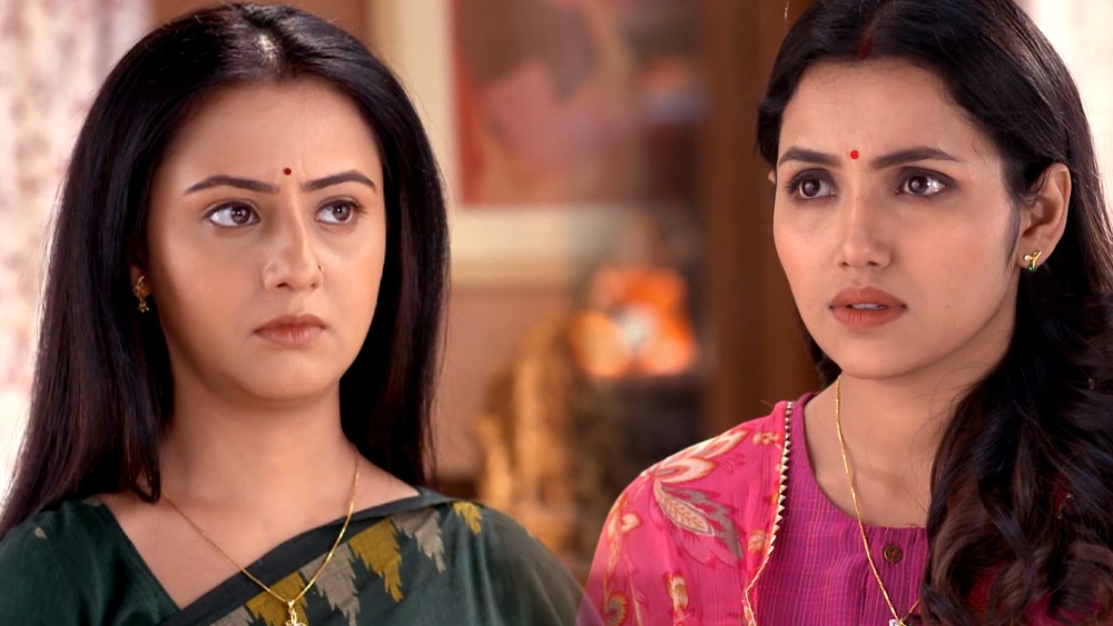 Kar Kache Koi Moner Katha serial pratikka in trouble for her hidden past